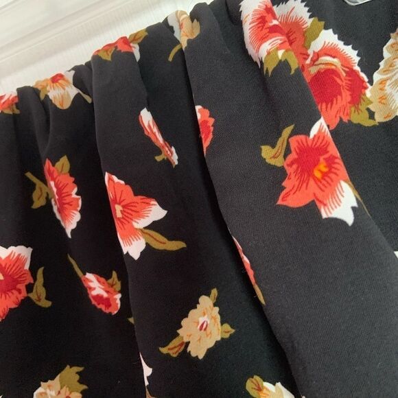 Black Strapless Floral Ruffle Top Romper - Picture 9 of 12